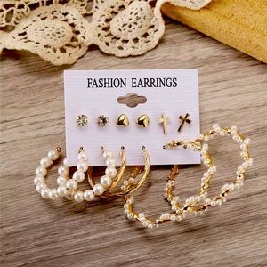 Acrylic pearls fashion earrings